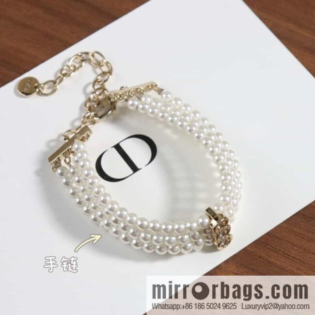 wsxc1687790329966_4-800x800cssgnqxx3jq163093_20250705171755.jpg New ☑️ Dior 4-layer pearl necklace, bracelet