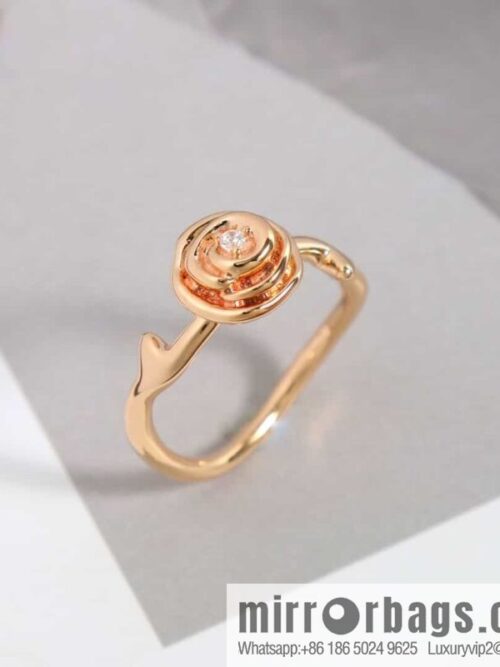 wsxc1687790335570_4-800x800czykuwd334i163067_20250705171705.jpg New ☑️ DIOR rose ring