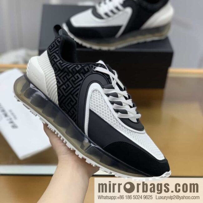 Givenchy Givenchy, made of calfskin ➕ polyester waterproof fabric ➕ velvet leather three materials patchwork men\'s casual sneakers