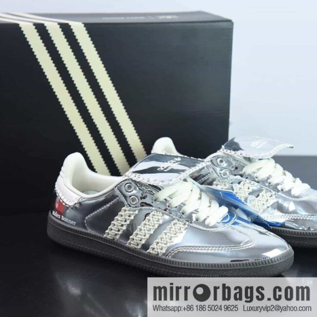 AD Originals Samba Classic \"Silver Metallic\" Samba low-top sneakers SKU: IG8181