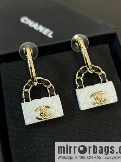 wsxc1688479116533_0-800x800guhqrkxvl54158588_20250705140958.jpg New ☑️ Chanel c2 double c lock bag stud earrings