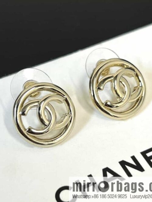 wsxc1688479160995_0-800x800kebs0rkaa2h158522_20250705140747.jpg New ☑️ Chanel c1 double c gold round hollow stud earrings