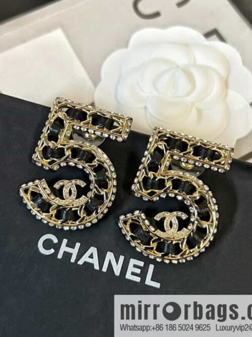 wsxc1688652872118_4-800x800k4ujzqroswp158465_20250705140551.jpg New ☑️ CHANEL CHANEL c1 double c black leather 5 word five stud earrings