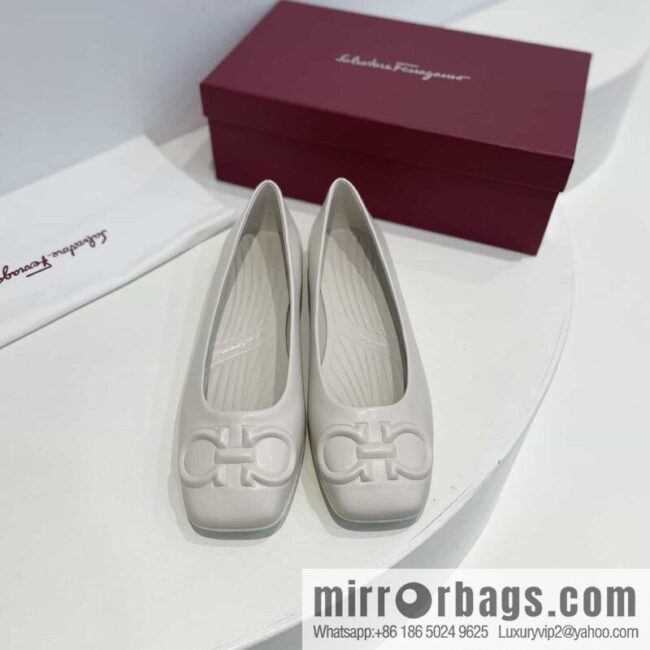 SF ✔️ 2022Salvatore Ferragamo ✔️ New! Ferragamo GANCINI Ballet flats