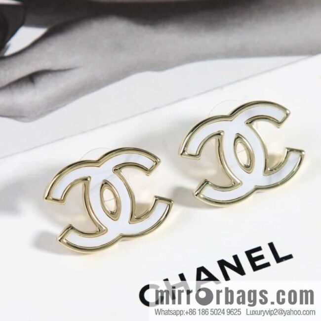 New ☑️ Chanel C1 double c three-color stud earrings