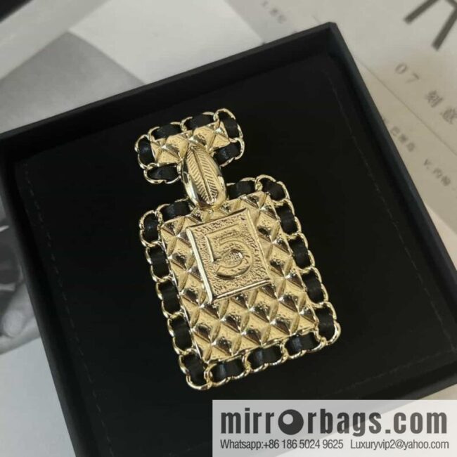 New ☑️ Chanel double c perfume bottle black leather rope brooch