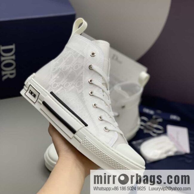 Dior uses black transparent mesh to carefully make B23 high-top shoes