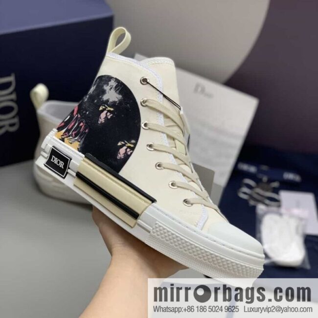 Dior uses black transparent mesh to carefully make B23 high-top shoes
