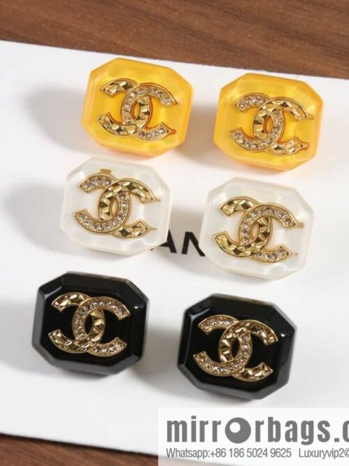 wsxc1689687268332_0-800x800lntwfu2bbpm158118_20250705135527.jpg New ☑️ Chanel C1 double c octagonal acrylic stud earrings