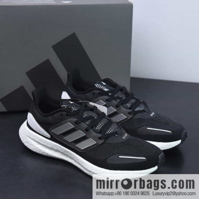 Adidas ADIDAS ultra-elastic running series PUREBOOST 22 Unisex shoes new stable perspiration shock absorption rebound non-slip durable running sneakers running shoes item number: HQ3982