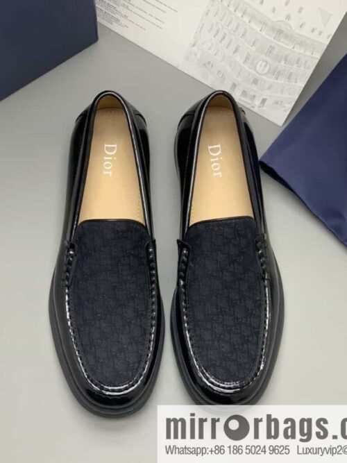 wsxc1690036665436_0-800x800tw42uy0v5ho193877_20250709013437.jpg Dior men\'s loafers crafted in black smooth cow leather (fabric)