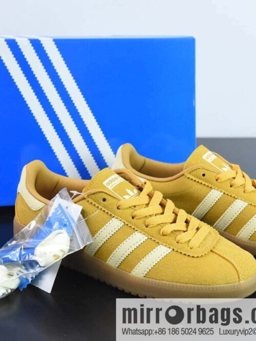 wsxc1690726290182_4-800x8003s22mtgy1fd193299_20250709011911.jpg Adidas Adidas Originals Bermuda Trainers Bermuda Series Classic Vintage German Training Style Casual Sports Board Shoes \"Reverse Velvet Earthy Rice White Raw Rubber Bottom\" Item Number: ID4574