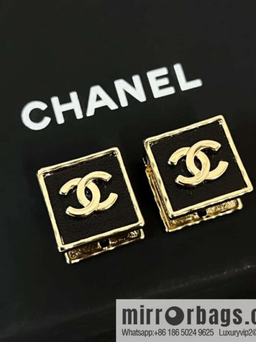 wsxc1690908305922_2-800x800aeehcytnbub153957_20250705104717.jpg New ☑️ Chanel double c square black leather stud earrings