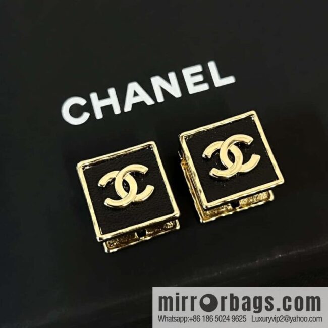 New ☑️ Chanel double c square black leather stud earrings