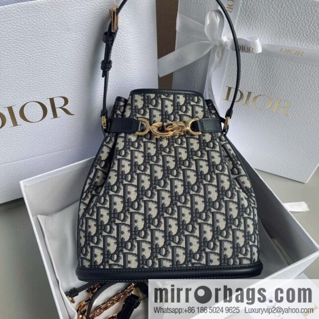 wsxc1691331158939_0-800x800ef2r5oa2nfl82100_20250719081156.jpg Medium C\'EST DIOR Bag M2271UTZQ_M928
