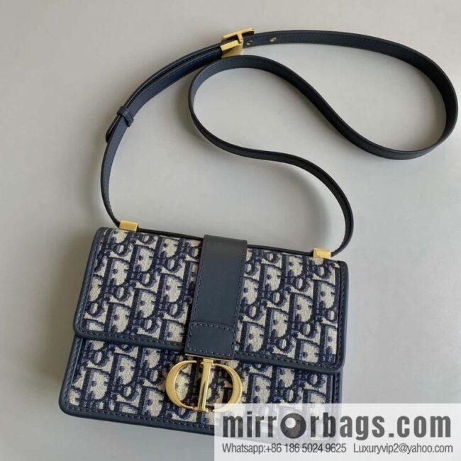 wsxc1691331859864_1-800x800xz1dfcclenk82064_20250719081134.jpg Small 30 MONTAIGNE handbag M9234UTZQ_M928