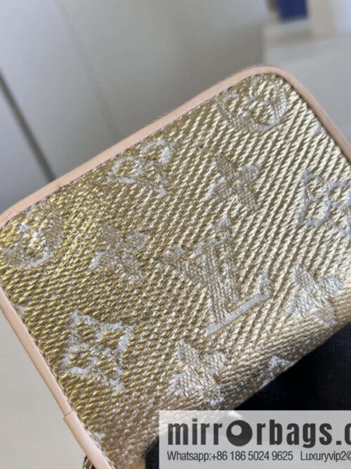 LV M82483 Zippy Coin Purse