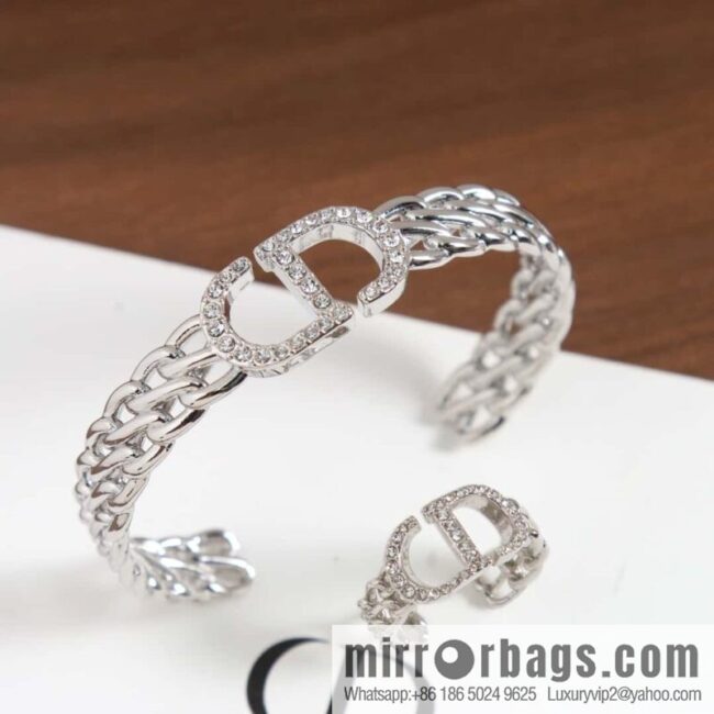 wsxc1691502136259_0-800x800s5ab4trznhf153559_20250705103444.jpg New ☑️ DIOR silver CD full diamond opening bracelet, ring