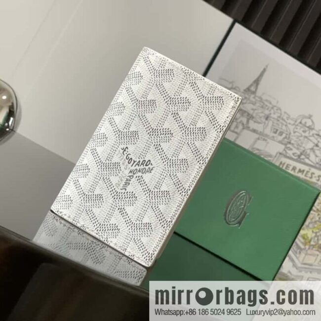 wsxc1691502469114_0-800x800clhzcfszx0b81428_20250719080438.jpg Goyard SAINT-PIERRE bi-fold card holder 7702