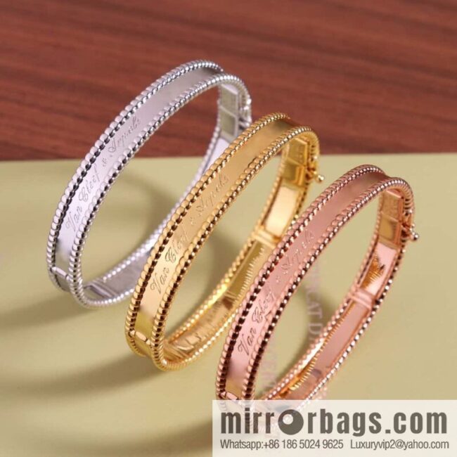 Van Cleef & Arpels Perlee signature bracelet bracelet