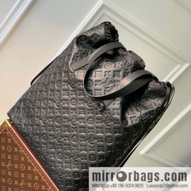 LV M46554 Helmet Bag