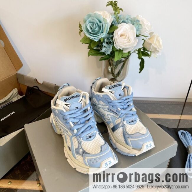 𝐁𝐚𝐥𝐞𝐧𝐜𝐢𝐚𝐠𝐚 𝐑𝐮𝐧𝐧𝐞𝐫| seven generations. Vintage do old dad sneakers