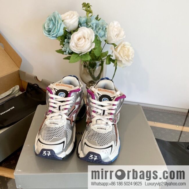 𝐁𝐚𝐥𝐞𝐧𝐜𝐢𝐚𝐠𝐚 𝐑𝐮𝐧𝐧𝐞𝐫| seven generations. Vintage do old dad sneakers
