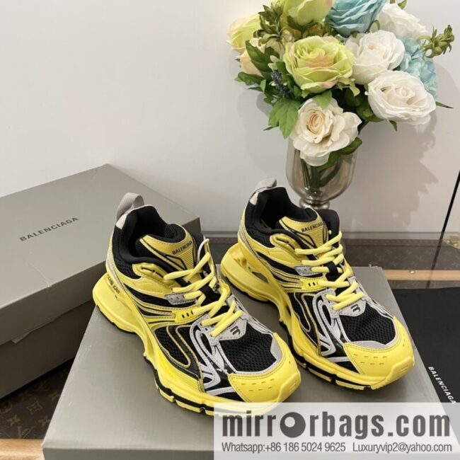 𝐁𝐚𝐥𝐞𝐧𝐜𝐢𝐚𝐠𝐚|||𝐗-𝐏𝐚𝐧𝐝𝐞𝐫 series. Vintage old spring shoes