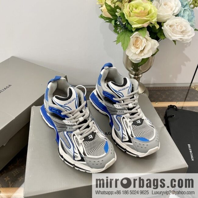 𝐁𝐚𝐥𝐞𝐧𝐜𝐢𝐚𝐠𝐚|||𝐗-𝐏𝐚𝐧𝐝𝐞𝐫 series. Vintage old spring shoes