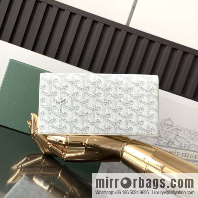 wsxc1692190397494_0-800x8001wmvd5t00je71495_20250719061845.jpg Goyard GOYARD · suit clip 7709