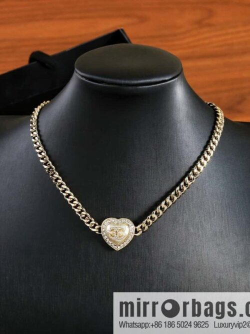 wsxc1692455334832_0-800x800dwi3nrelgm5153104_20250705102100.jpg New ☑️ Chanel Double C Gold Peach Heart Love Necklace