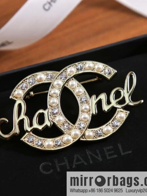 wsxc1692455338824_0-800x80001fziici10s153071_20250705101955.jpg New ☑️ Chanel Double C Pearl Letter CHANEL Brooch