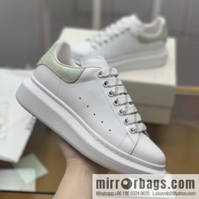 Alexander McQueen Alexander McQueen Rice Grey Crocodile Tail Unisex Same Sneakers