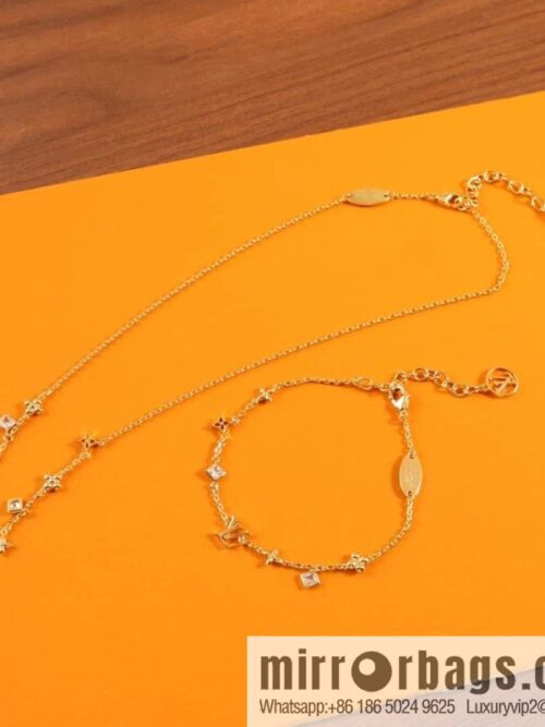 wsxc1692716215923_0-800x8003lozp1i1qok153025_20250705101832.jpg Louis Vuitton Louis Vuitton Qixi Festival Limited LV IN THE SKY Necklace, Bracelet