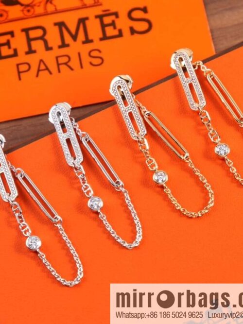 wsxc1692807228245_0-800x800vgn1fn40yf1152990_20250705101726.jpg New ☑️ Hermès HERMES full drill pig nose chain stud earrings