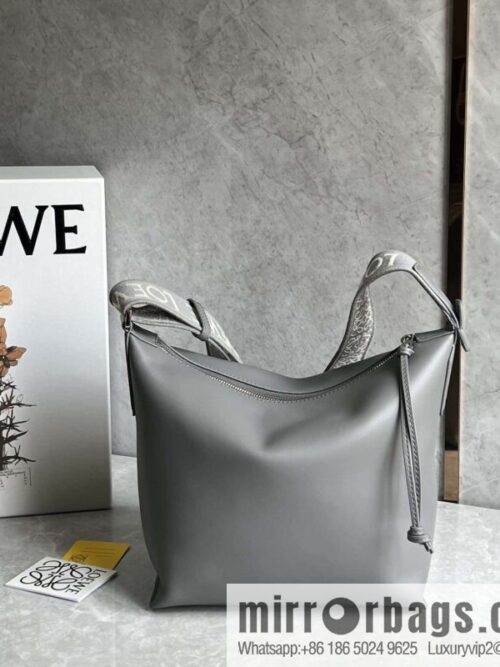 wsxc1693154561538_0-800x800jji2xqgjx0i66323_20250719020919.jpg LOEWE Mens Cubi shoulder crossbody bag 0689 grey