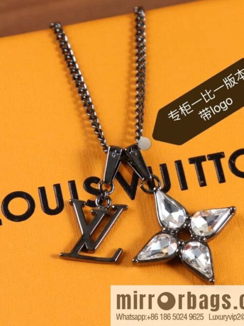 wsxc1693321087008_0-800x800b2edt0x0lrb149277_20250705073444.jpg Louis Vuitton LV FLOWER CUT Flower Letter Necklace