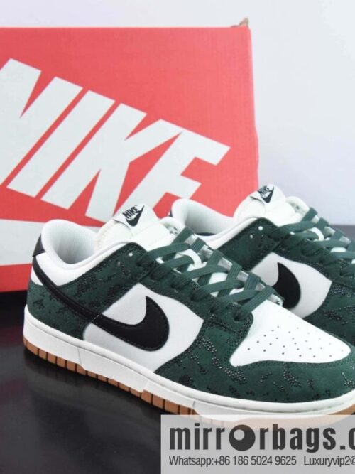 wsxc1693410900158_4-scaled-800x800vf5bp0swjqi175752_20250708155115.jpg Nike SB Dunk Low \"SKU\" white dark green, green snake pattern sneakers Item number: FQ8893 397