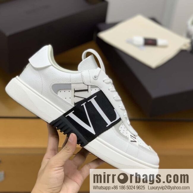 Valentino VLTN logo strap Unisex sneakers