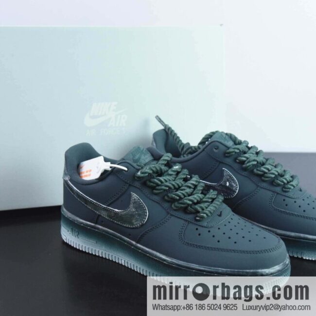 Nike Air Force 1 AF1/low top, black, thick shoelaces, old, item number: 315122-222