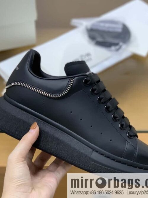 wsxc1693932633415_3-800x800ojfh5msn5ht171117_20250705212622.jpg Alexander McQueen All Black Zipper, Black Calfskin Round Head Sneakers