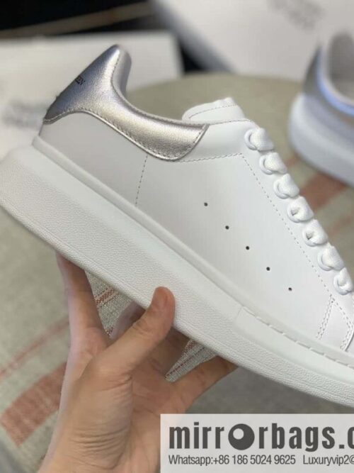wsxc1694115932186_2-800x800u2c3batt13z170900_20250705211852.jpg Alexander McQueen Silver Leather Tail, Same Sneakers for Men and Women