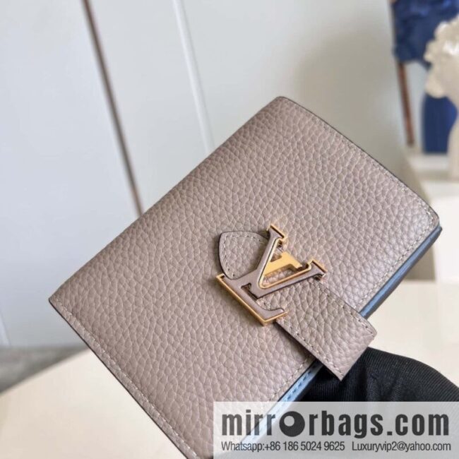wsxc1695031588762_1-800x800i4ote1b0rt556211_20250719000248.jpg M82198 LV VERTICAL short wallet