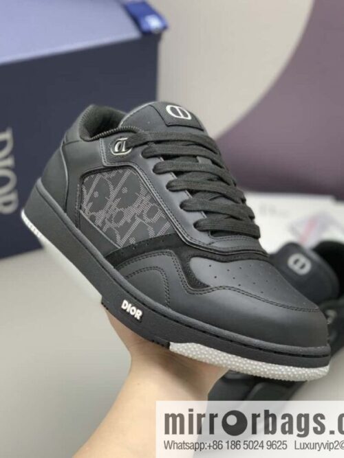 wsxc1695060036025_4-800x800v5bbt21vu0o167452_20250705193049.jpg Dior B27 low-top sneakers with beige and black Oblique print inlay on the side