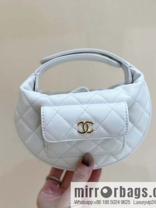 wsxc1695220200656_6-800x8005blso3fo3fs54837_20250718234336.jpg CHANEL 23B autumn and winter trailer series, lychee leather hula hoop AP3467 white