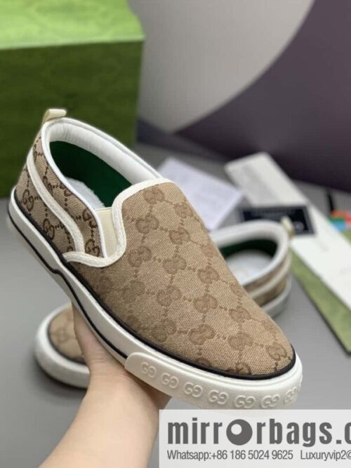 wsxc1695225277371_4-800x800s1esbgy0mhz167323_20250705192708.jpg GUCCI Beige and Ebony Classic GG Canvas, Men\'s Casual Shoes