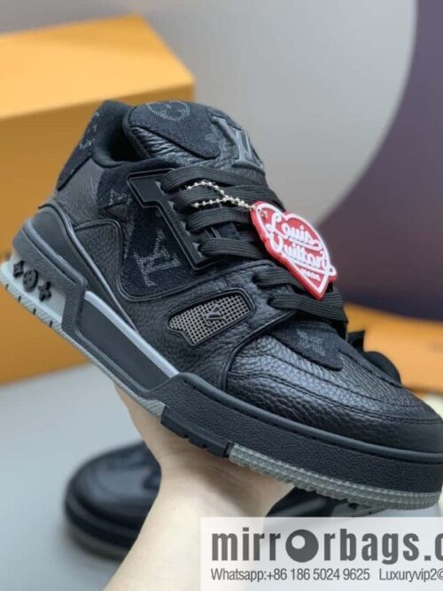 wsxc1695393944947_4-800x800fxdbh5clnuq167301_20250705192630.jpg LV I V Trainer Sneakers