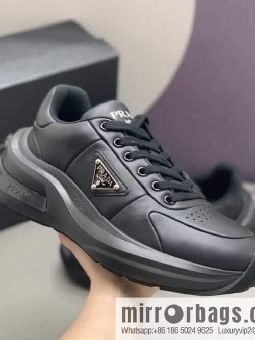 wsxc1695580375138_4-800x800aumm5taod0r167235_20250705192438.jpg PRADA tongue embossed logo letters, men\'s sneakers