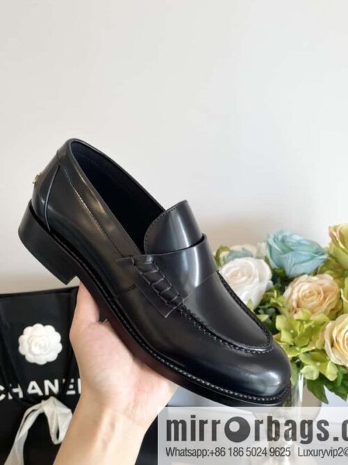 wsxc1695667730468_0-800x800xkgbyqkwlby167096_20250705191933.jpg CHANEL Xiaoxiang Metal letter loafers G39190 black