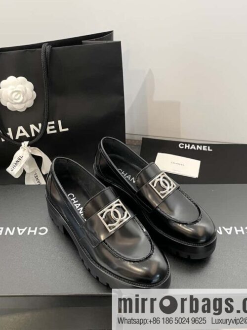 wsxc1695745588225_1-800x800ecpqi3uw1up166928_20250705191357.jpg CHANEL Xiaoxiang double C silver big logo platform loafers